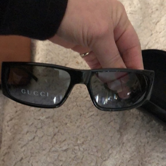 Gucci black unisex has tag on lens black dark gray lens side panels NWOT - Picture 5 of 15